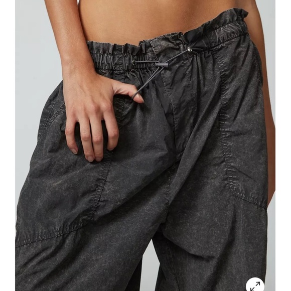 OU Nylon Baggy Pant Sloan Cargo Utility Gorpcore Urban Outfitters Exclusive New - Picture 4 of 6